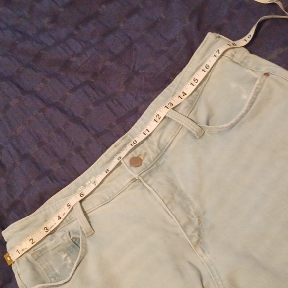 💙🏍Light Blue Women's Jeans Mid Rise - Picture 10 of 13